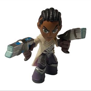 Funko Lucian Mini Action Figure with Silver Blasters